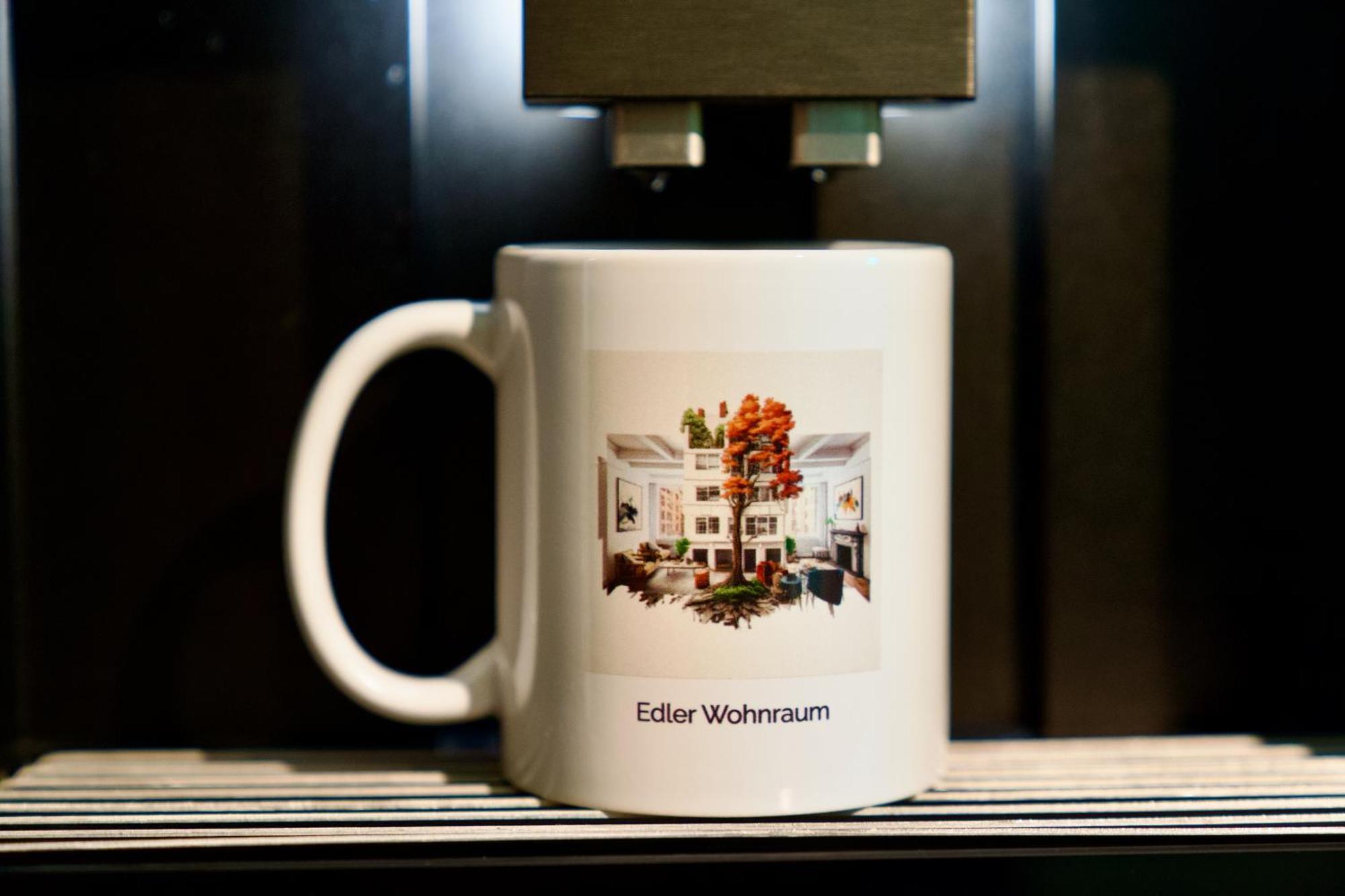 Edler Wohnraum Disney Marvel Studio Mit Balkon, Boxspringbett, Kaffeevollautomat, Lift & Parkplatz Chemnitz Exterior foto