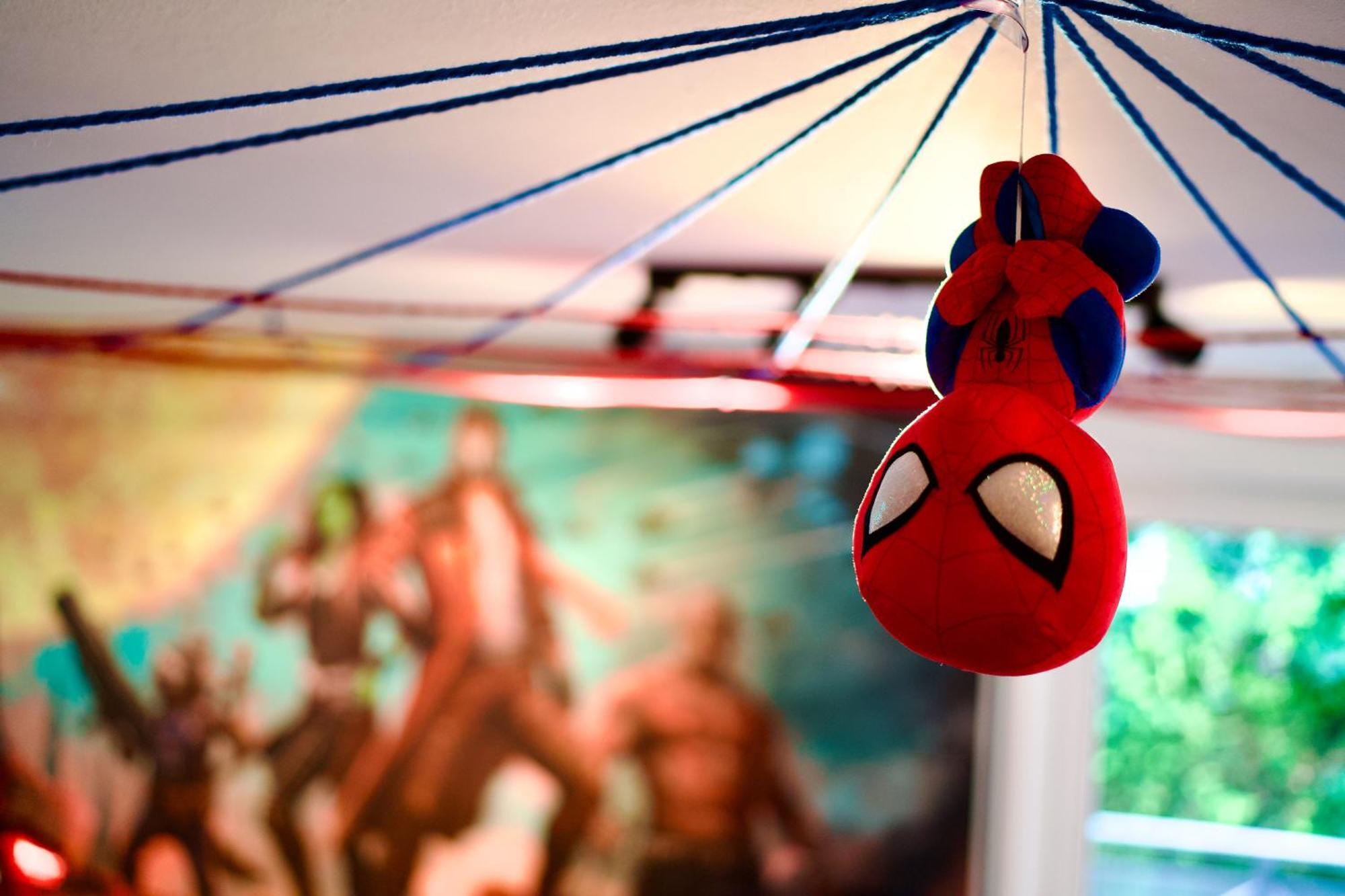 Edler Wohnraum Disney Marvel Studio Mit Balkon, Boxspringbett, Kaffeevollautomat, Lift & Parkplatz Chemnitz Exterior foto